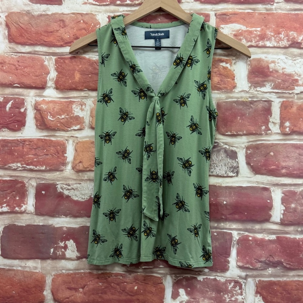 ModCloth Top Women's Small Green Multicolor Bees Casual Stretchy Tie Neck Shirt